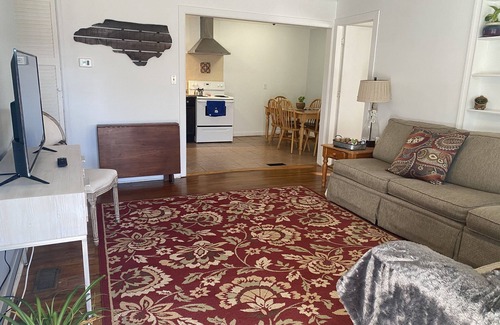 Ayden Casa | Family and pet friendly home near Greenville NC!3Br 2Ba 6 people better/hotels
