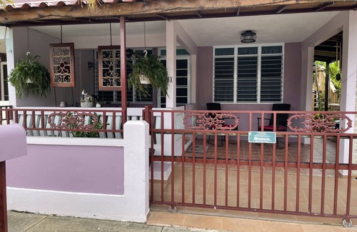 Aguadilla Pueblo Casa | Family and quiet home to vacation and rest