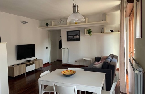 Precotto Apartamento | Family apartment with balcony and close to metro