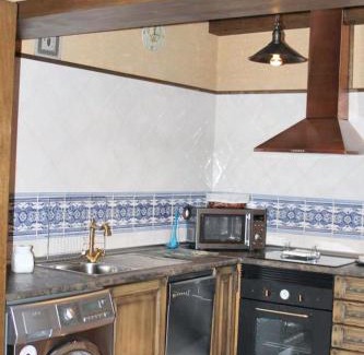 Hueva Apartamento | Family Apartment with Mountain View in Hueva