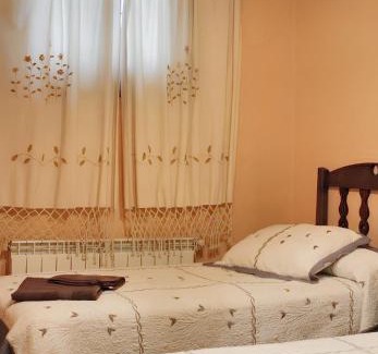 Hueva Apartamento | Family Apartment with Mountain View in Hueva