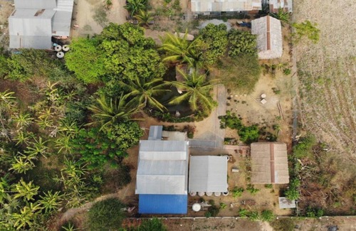 Banan Casa | Family Batcave Homestay