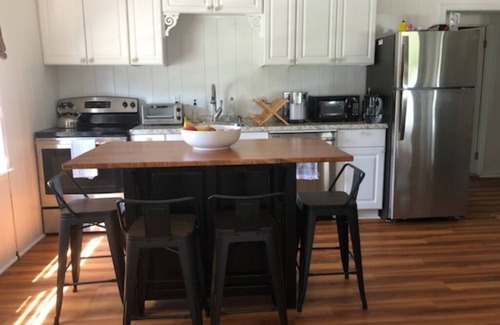 Old Lyme Casa | Family Beach Cottage