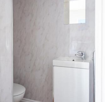 Tenby Casa | Family Beach House 200m to Sea 5 min to Tenby Town Centre
