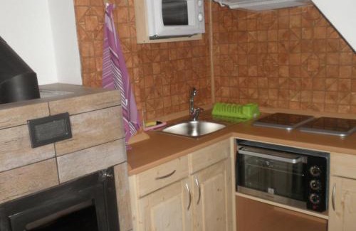 Prostredni Lanov Otro | Family Bungalows & Camp