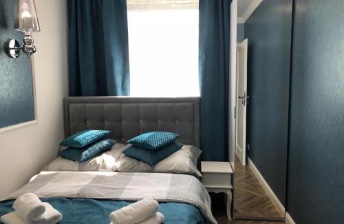 Cedzyna Apartamento | Family & Business Sauna Apartments No1 Leśny nad Zalewem Cedzyna Unikat - 3 Bedroom with Private Sauna, Bath with Hydromassage, Terrace, Garage, Catering Options
