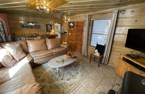 Bijou Park Casa | Family Cabin Near the Lake