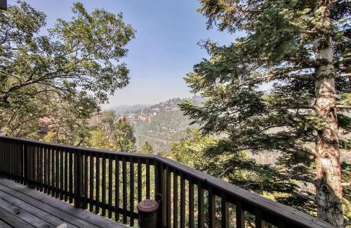 Lake Arrowhead Casa | Family Cabin with Game Room Near Hiking and Skiing!