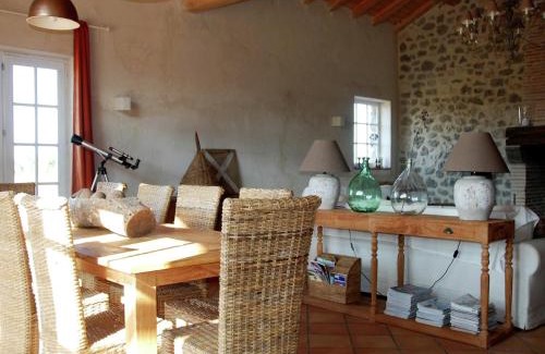 Fargues-sur-Ourbise Casa | Family Château Retreat