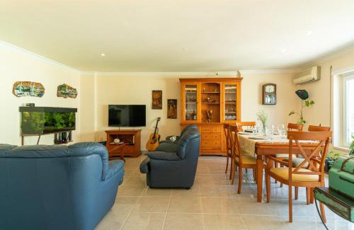 Arrentela Apartamento | Family Comfort House