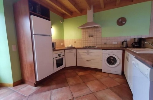 Riotord Cabaña | Casa Rural Familiar en Riotord con Jardín y Zona de Juegos