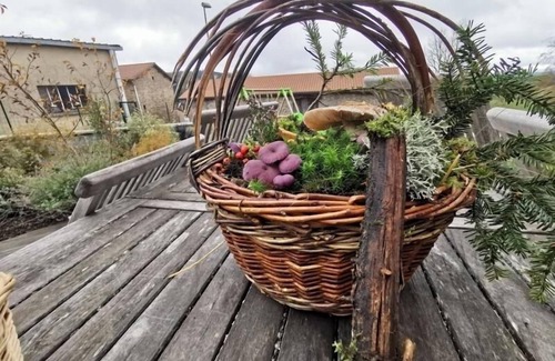 Riotord Cabaña | Casa Rural Familiar en Riotord con Jardín y Zona de Juegos