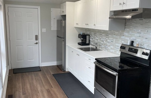 Wasaga Beach Cabaña | Family Cottage with 3BR/1B-Steps to Wasaga Beach!