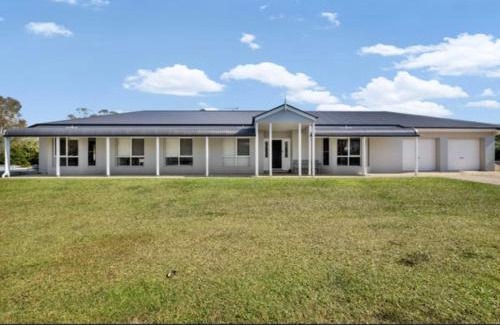 Burpengary East Casa | Family Dream Home