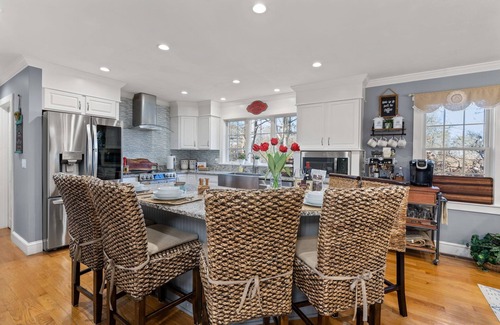 Barnstable Casa | Family Escape Luxury Retreat with Heated Pool&Firepit
