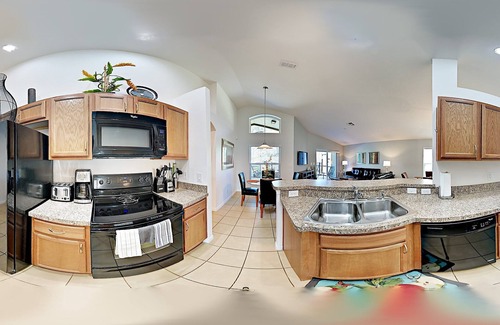 Veranda Palms Casa | Gorgeous and Cozy House. Near Disney. With Private Pool and Update Game Room.