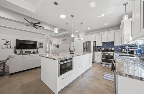 Wimberley Apartamento | Family/event Retreat Sleeps 28 Amenities Galore