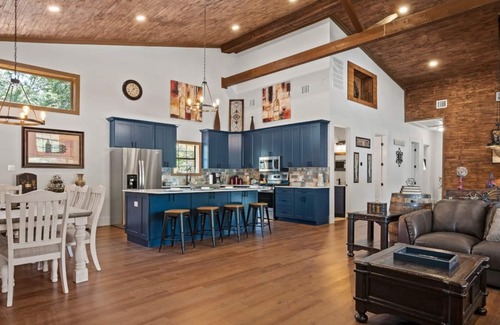 Wimberley Apartamento | Family/event Retreat Sleeps 28 Amenities Galore