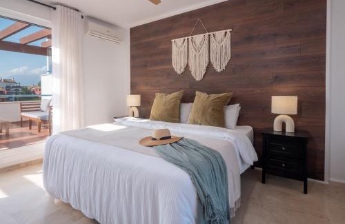 New Golden Mile Casa | Family Fairways I Spacious 4-Bedroom Townhouse Near Beach & Golf, Estepona