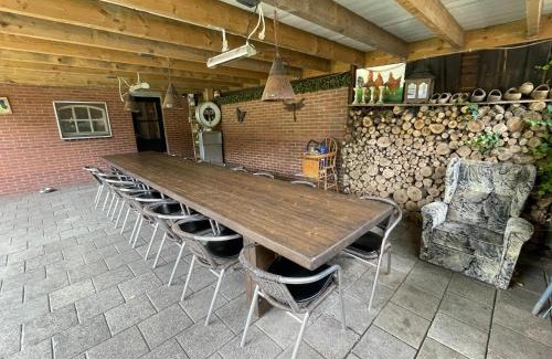 Uden Casa | Family Farmhouse with go-karts