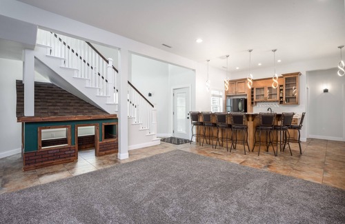 Cedar Rapids Casa | Family favorite!