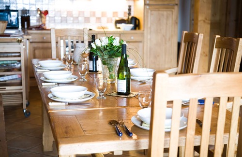 Le Tour Chalet De Esquí | Family-friendly ski to the door Chalet with Sauna