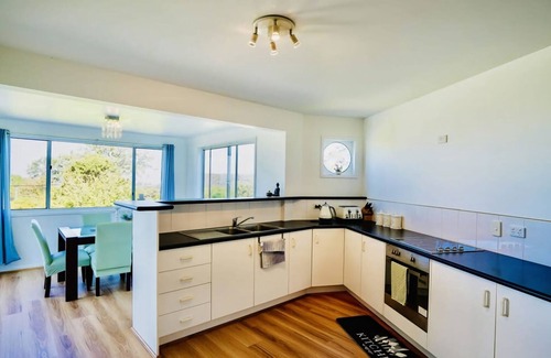 Eagle Heights Casa | Serene Mountainview Retreat Tamborine Mountain