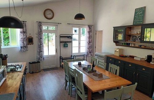 Vernoux-en-Gatine Casa | Family-friendly 3 bedroom home in the countryside!