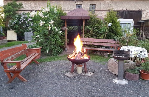 Rosenthal Apartamento | Amigo de la familia Granja, bicicleta, montaña, moto, quad, wifi, cuna