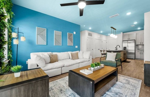 Upper Grand Lagoon Apartamento | Family-Friendly 3-Bedroom Condo with Resort Pool