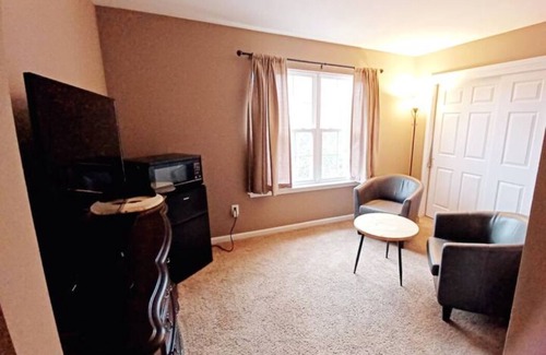 East Stroudsburg Casa | Family-friendly MTN luxury home in Poconos. Abundant spaces, and stunning views.