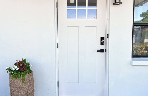 Disston Heights Casa | Family-Friendly 2BR Home in St. Petersburg – WiFi, AC & Great Location!