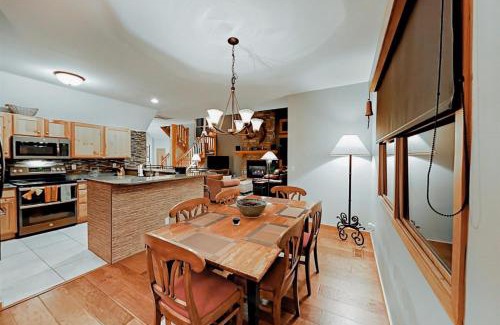Keystone Casa | Family Friendly 3 Bedroom Vacation Rental In West Keystone Resort Along The Snake River With Pool And Hot Tub