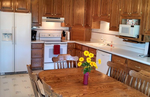 Rapid City Casa | Family friendly, 4 bedrooms, big yard, a cook's kitchen, & treasure!