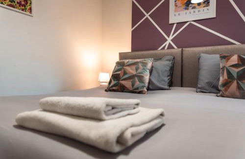 Southampton Casa | Family-Friendly 4 Bedrooms-Sleeps 8-Long Term Disc-Driveway