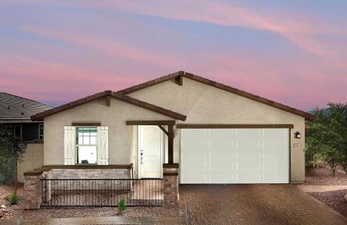 Litchfield Park Casa | Family-Friendly 4BR Escape Work, Play, Relax!
