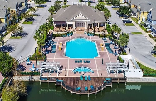 Kissimmee Casa | Family-Friendly 4BR/3BA Townhome, Resort Amenities near Disney