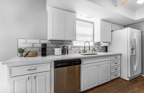 Carrollton Casa | 🌟Family-Friendly 4BR🛝Close to All DFW Attractions🌟