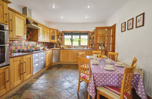 Jamestown Casa | Family Friendly 9 Bedroom Lakeside Lodge, de Rooskey. Oficial 4 estrellas 🍀🍀🍀🍀