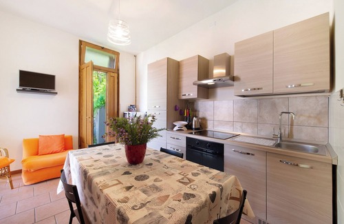 Bellano Apartamento | Apartamento familiar "Castagno 2" con vistas al lago, terrazas privadas y Wi-Fi