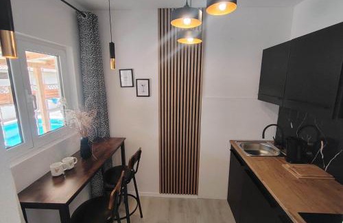 Krizna luka Apartamento | Family-friendly apartments with swimming pool Hvar - 24484