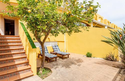 Playa de Almarda Casa | Family-Friendly Beach House ideal for Holidays & Workers at Beach Sagunto Valencia