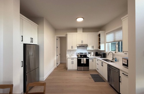 Black Mountain Casa | Family Friendly Black Mountain Retreat - 40 mins to Big White