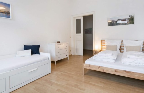 Leipziger Vorstadt Apartamento | Apartamento amplio y luminoso ideal para familias en el distrito de moda