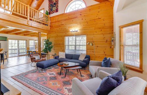 Eureka Springs Casa | Family-Friendly Cabin By Golf Course and Marina