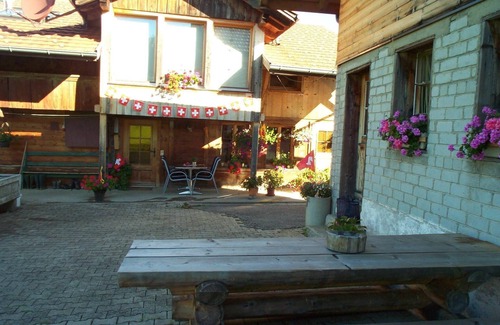 Aeschi bei Spiez Apartamento | Apartamento familiar cerca de Spiez u. Interlaken, máx. 4 Ext. / 1 ​​Rey.