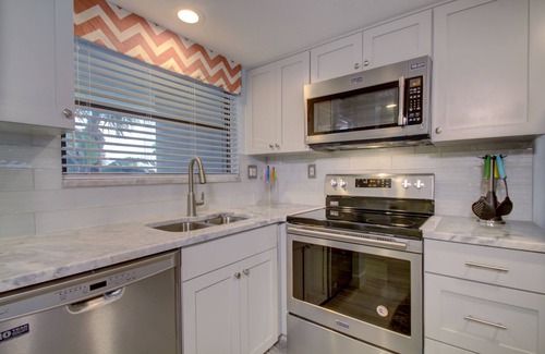 Belle Vista Condominio | Paraíso para familias en el Golfo! No hay calles para cruzar! Tarifas especiales ahora!