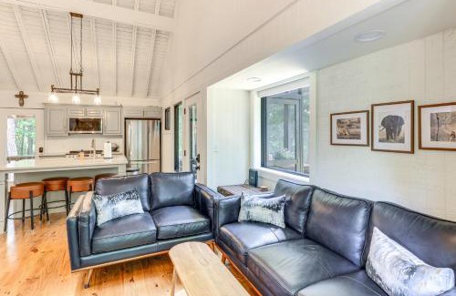 Dadeville Casa | Family-Friendly Dadeville Cabin with Hot Tub and Porch