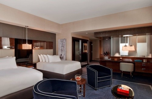 Downtown Dallas Hotel | Family-Friendly Double Bed Room Near Dallas Museums & Cafés