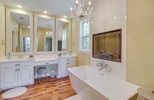 Edgemont Casa | Family-Friendly Edgemont Home w/ Deck & Lake Views